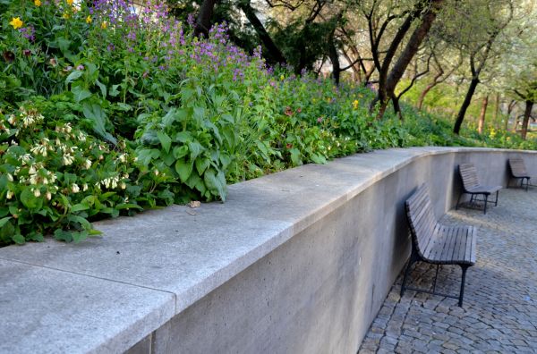 Cost of Retaining Wall Pouring in Charleston